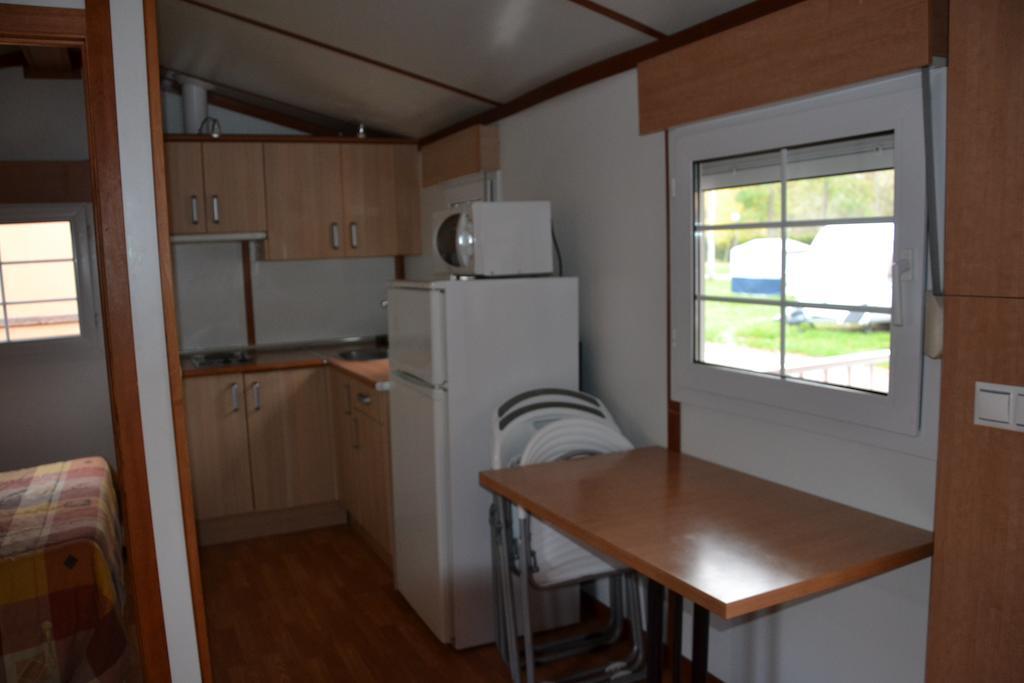 Camping Fuentes Blancas Burgo Δωμάτιο φωτογραφία