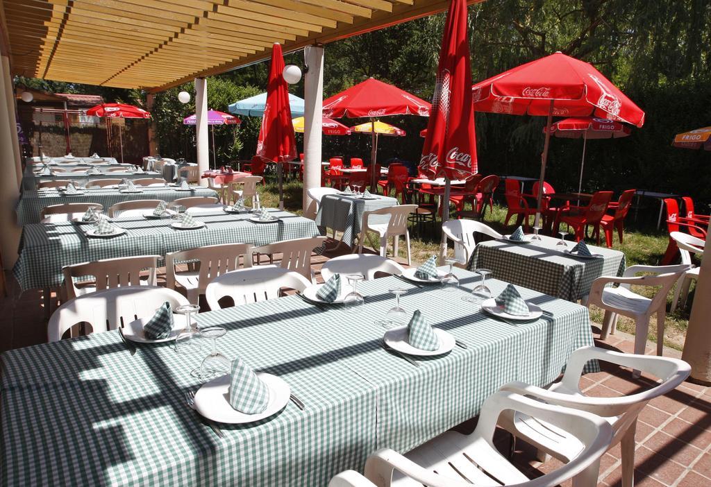 Camping Fuentes Blancas Burgo Εξωτερικό φωτογραφία