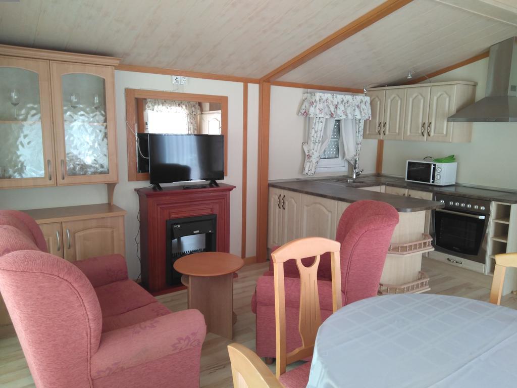 Camping Fuentes Blancas Burgo Εξωτερικό φωτογραφία