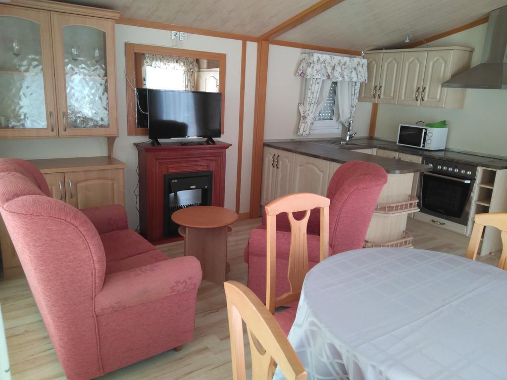 Camping Fuentes Blancas Burgo Εξωτερικό φωτογραφία